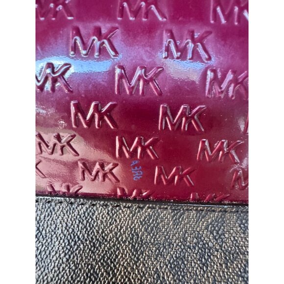 Michael Kors Crossbody Bag Patent Leather Burgundy - Picture 4 of 8
